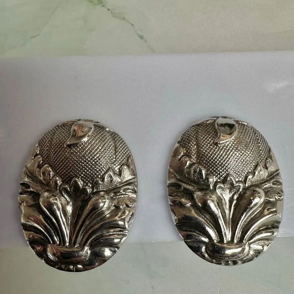 Vintage Whitingโ& Davis Silver-Tone Oval Statement Clip-On Earrings